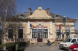 Se reînnoiește clădirea bibliotecii