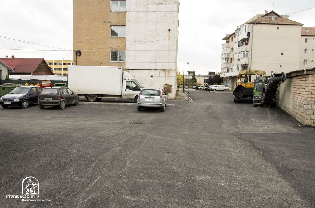 Munkálatok a városban: A tél előtt még sok a javítanivaló