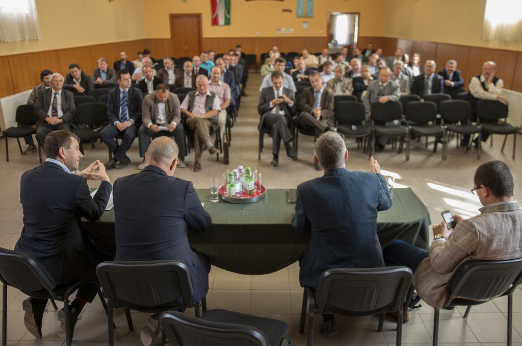 Településfejlesztési szerződéseket írtak alá Csíkkozmáson